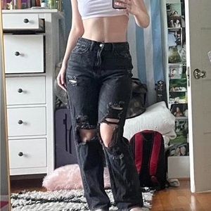 Fashion nova black ripped jeans size 3